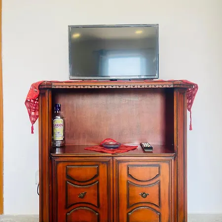 Glass Cinquecento Apartment *