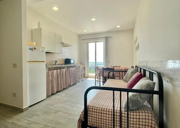 Glass Cinquecento Giardini Naxos