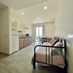 Glass Cinquecento جيارديني ناكسوس